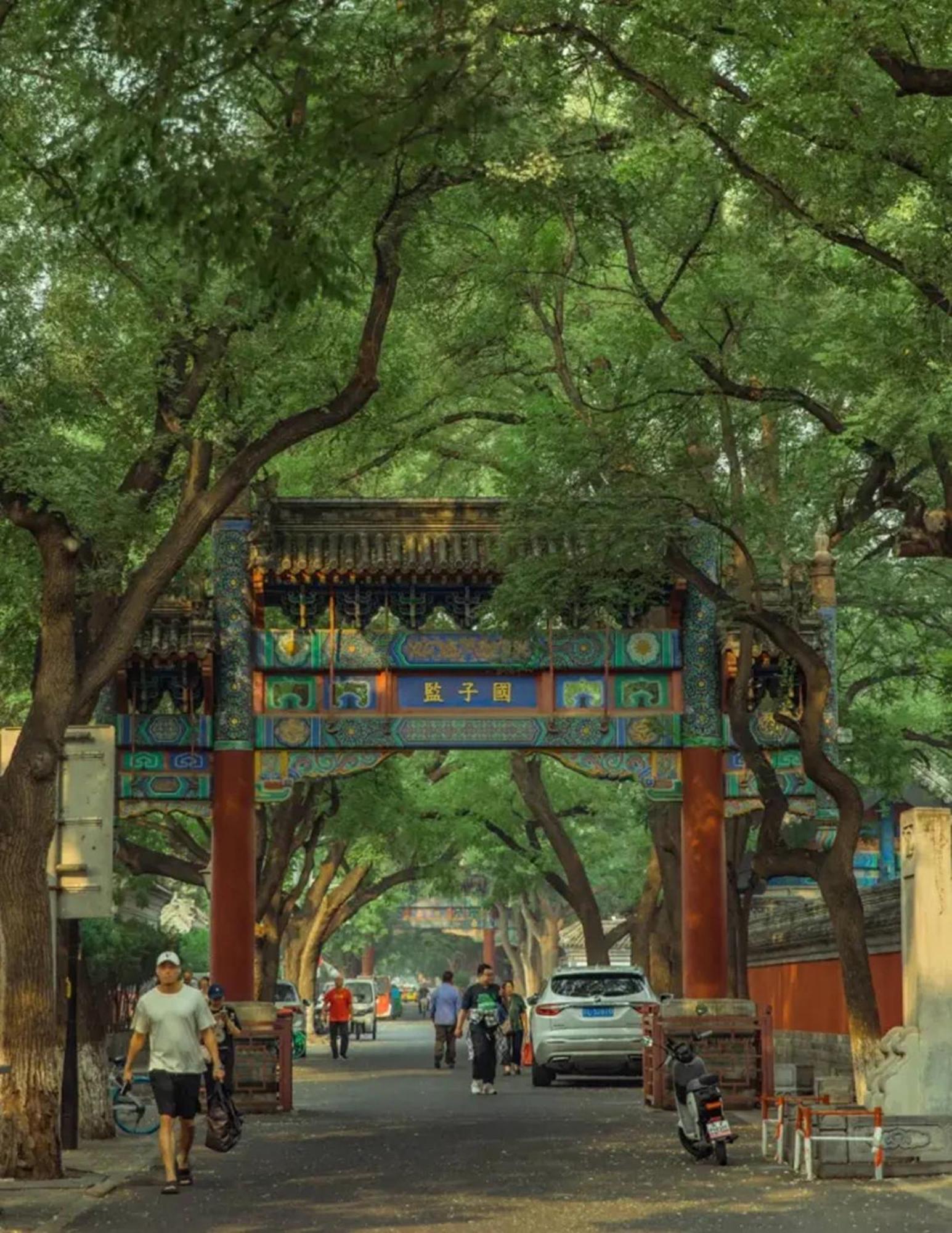 Jingfang Building Smart Hotel - Located In The Busiest Part Of The Downtown Area, Near Beijing Tiananmen Square And The Forbidden City,Wangfujing Shopping Street ,Newly Opened Hotel,Provide Free Laundry Service,Provide Tourism And Ticketing Services Exterior photo