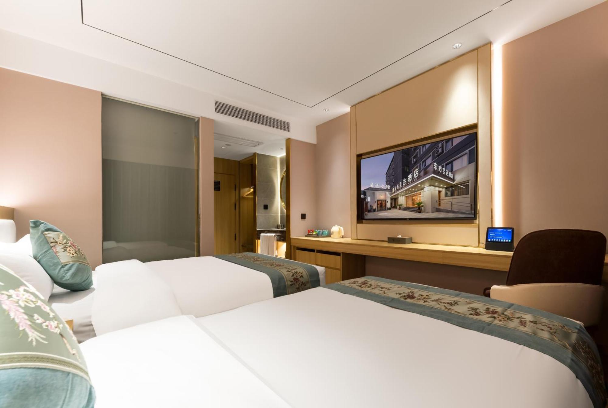 Jingfang Building Smart Hotel - Located In The Busiest Part Of The Downtown Area, Near Beijing Tiananmen Square And The Forbidden City,Wangfujing Shopping Street ,Newly Opened Hotel,Provide Free Laundry Service,Provide Tourism And Ticketing Services Exterior photo